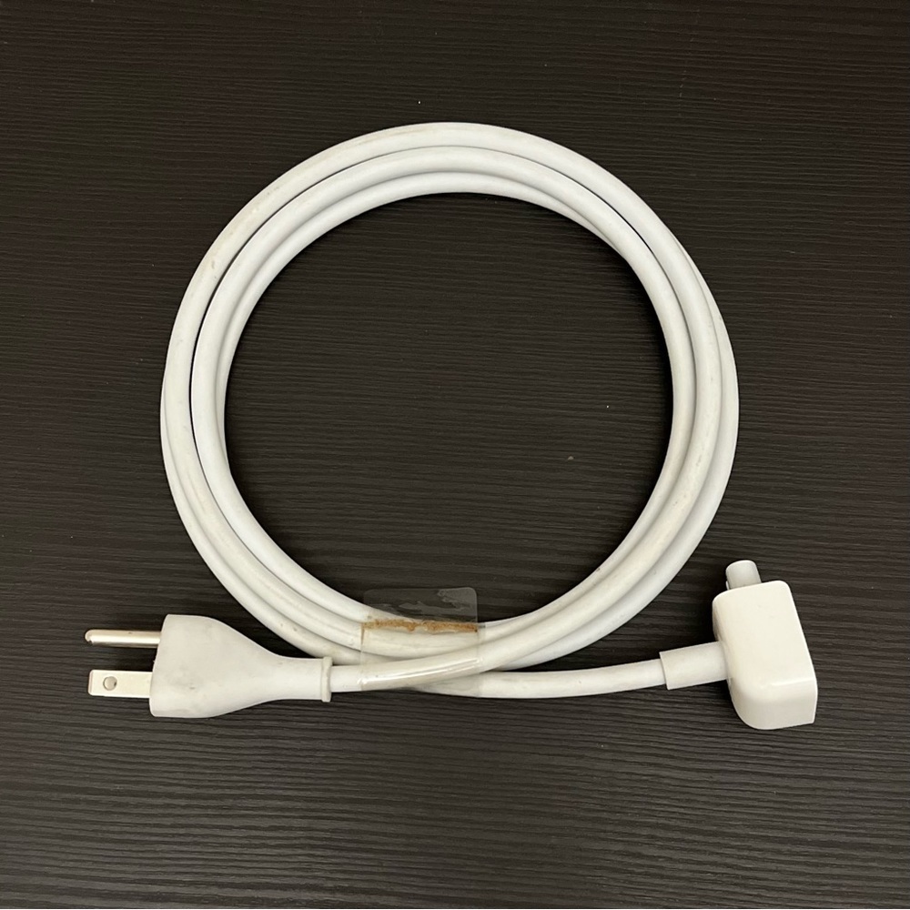 White Longwell Original Apple LS-7A 2.5A 125V 3-Prong AC Power Cord 55